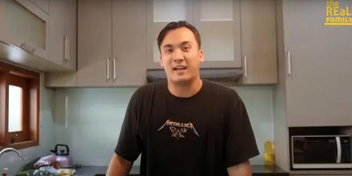 Potret Dapur Rendy Kjaernett yang Punya Model Simple tapi Lengkap