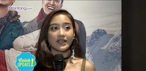 Syuting London Love Story 2 di luar negeri, Salshabilla Adriani dan mamanya puas belanja banyak baran di sana.