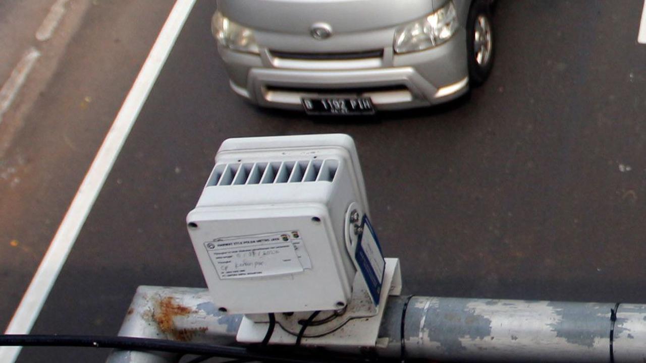 Adapun pengadaan kamera electronic traffic law enforcement (ETLE) di 70 titik itu dialokasikan dari hibah Dishub DKI.
