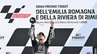 Pembalap Yamaha, Maverick Vinales, bersyukur bisa memanfaatkan musibah Francesco Bagnaia sehingga finis terdepan pada balapan MotoGP Emilia Romagna 2020. (AFP/Andreas Solaro)