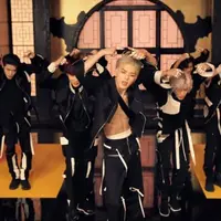 Penuh energi, NCT 127 hadirkan MV comeback Kick It.