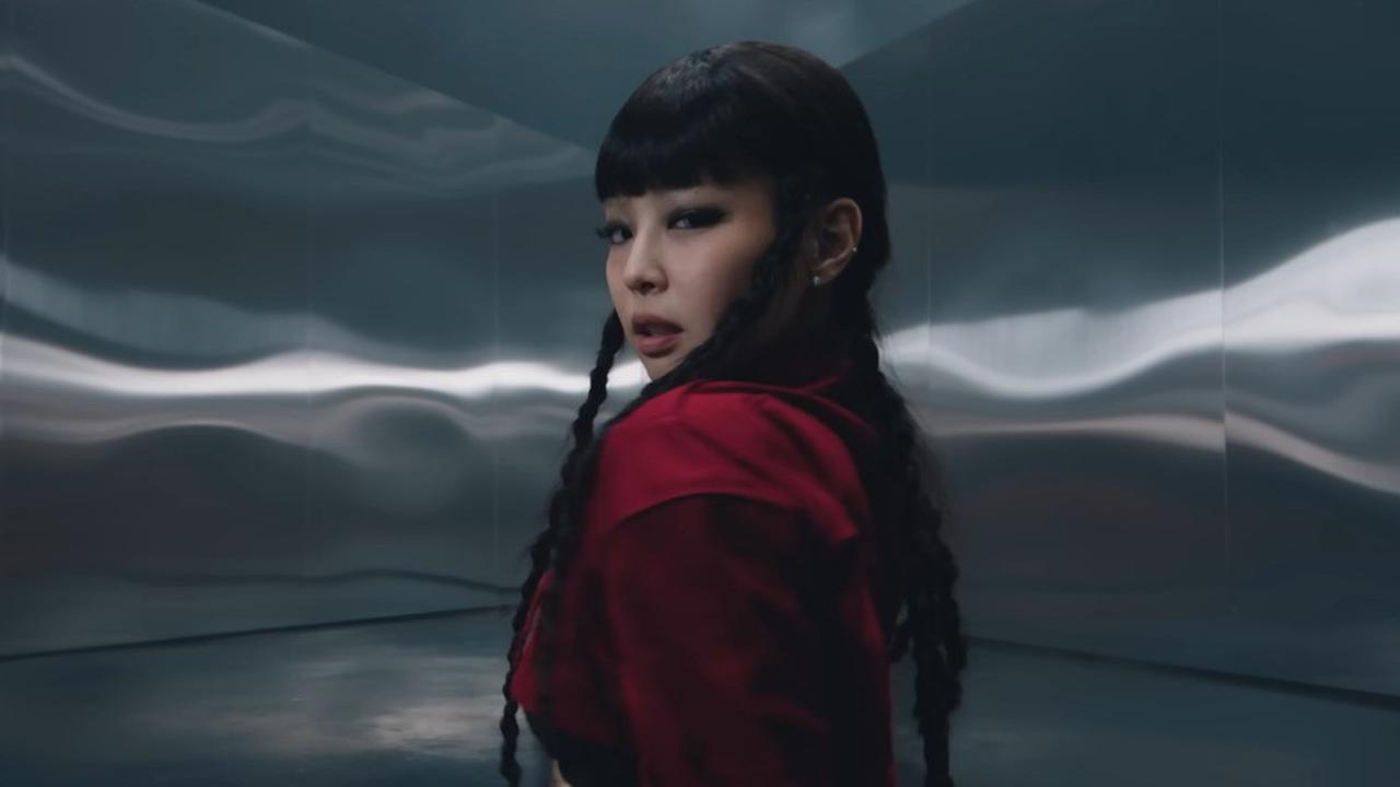 Jennie Rilis MV 'Like JENNIE', Perlihatkan Koreografi Tajam yang Memukau