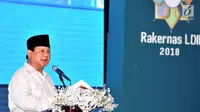 Calon presiden nomor urut 02 Prabowo Subianto berpidato dalam Rakernas LDII di Pondok Gede, Jakarta, Kamis (11/10). Prabowo datang dengan mengenekan kemeja safari cokelat dan peci hitam. (Merdeka.com/Iqbal Nugroho)