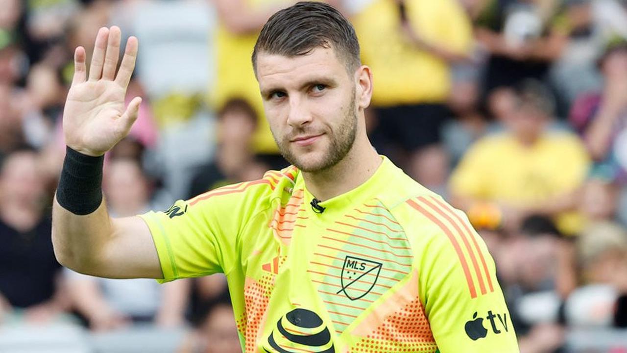 Menyala Abangku! Maarten Paes Sabet Penghargaan Save of the Year MLS 2024