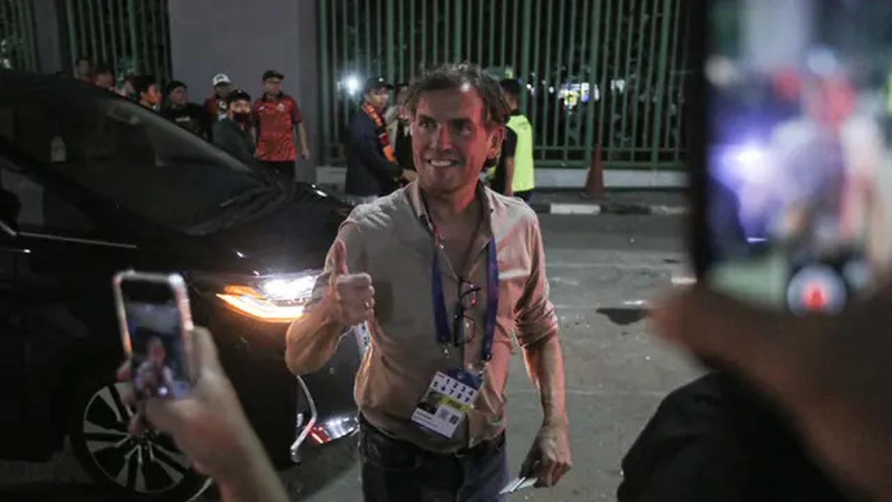Petualangan Alex Pastoor di Indonesia: Pertama Kali Dengar Azan hingga Kawalan Polisi