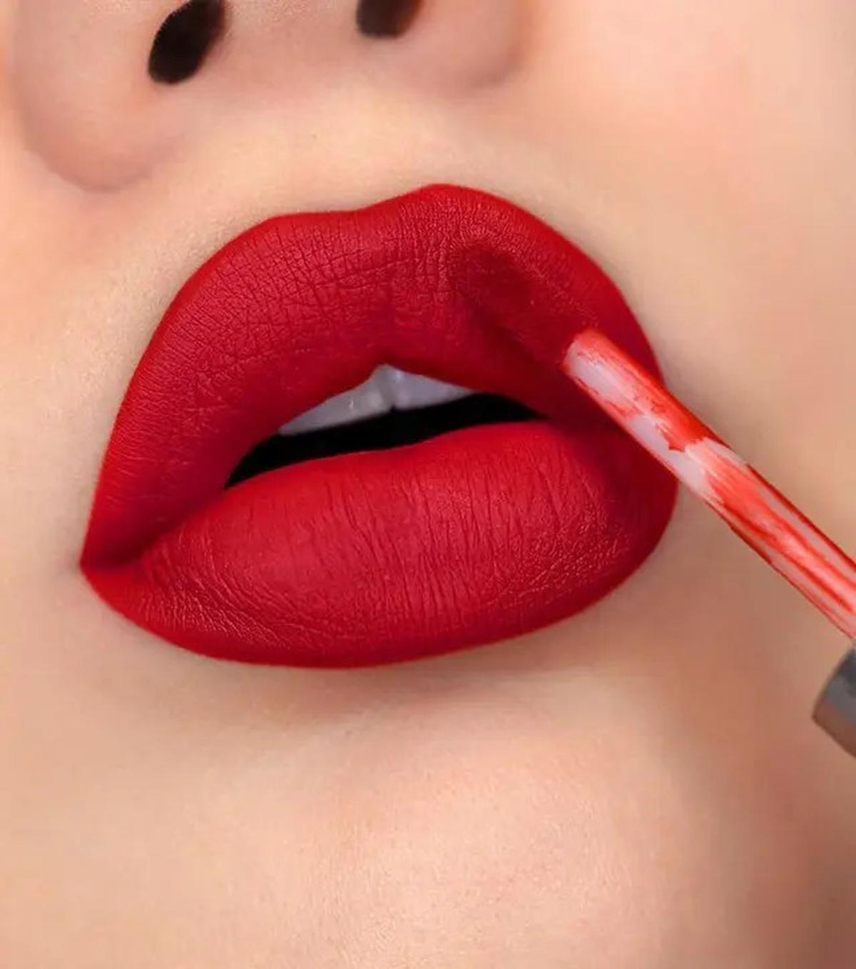 Warna Lipstik Favorit Bisa Ungkap Kepribadianmu, Begini Caranya
