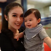 (Instagram/sandradewi88)