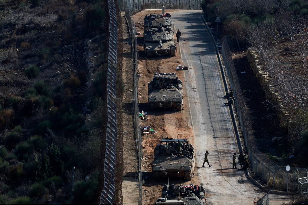 Tank dan Jet Tempur Israel Siaga di Dataran Tinggi Golan