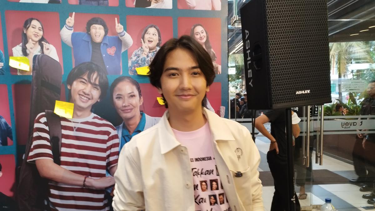 Ari Irham Belajar Vokal dan Main Gitar demi Film Tak Kan Kubiarkan Kau Menangis