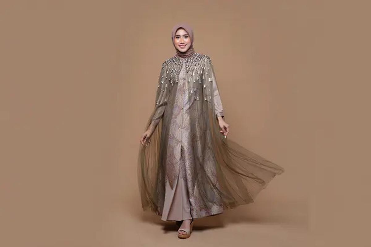 10 Model Long Dress Brokat Kombinasi Payet Terbaru, Stylish untuk Wanita Muda