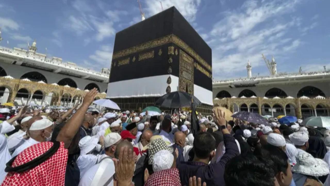 Pembuatan Kiswah Kabah Rampung, Gunakan Teknologi Laser Berpresisi Tinggi
