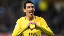 Striker Paris Saint-Germain (PSG), Angel Di Maria, melakukan selebrasi usai mencetak gol ke gawang Troyes pada laga Liga 1 Prancis di Stadion Aube, Sabtu (2/2/2018). Troyes takluk 0-2 dari PSG. (AFP/Franck Fife)