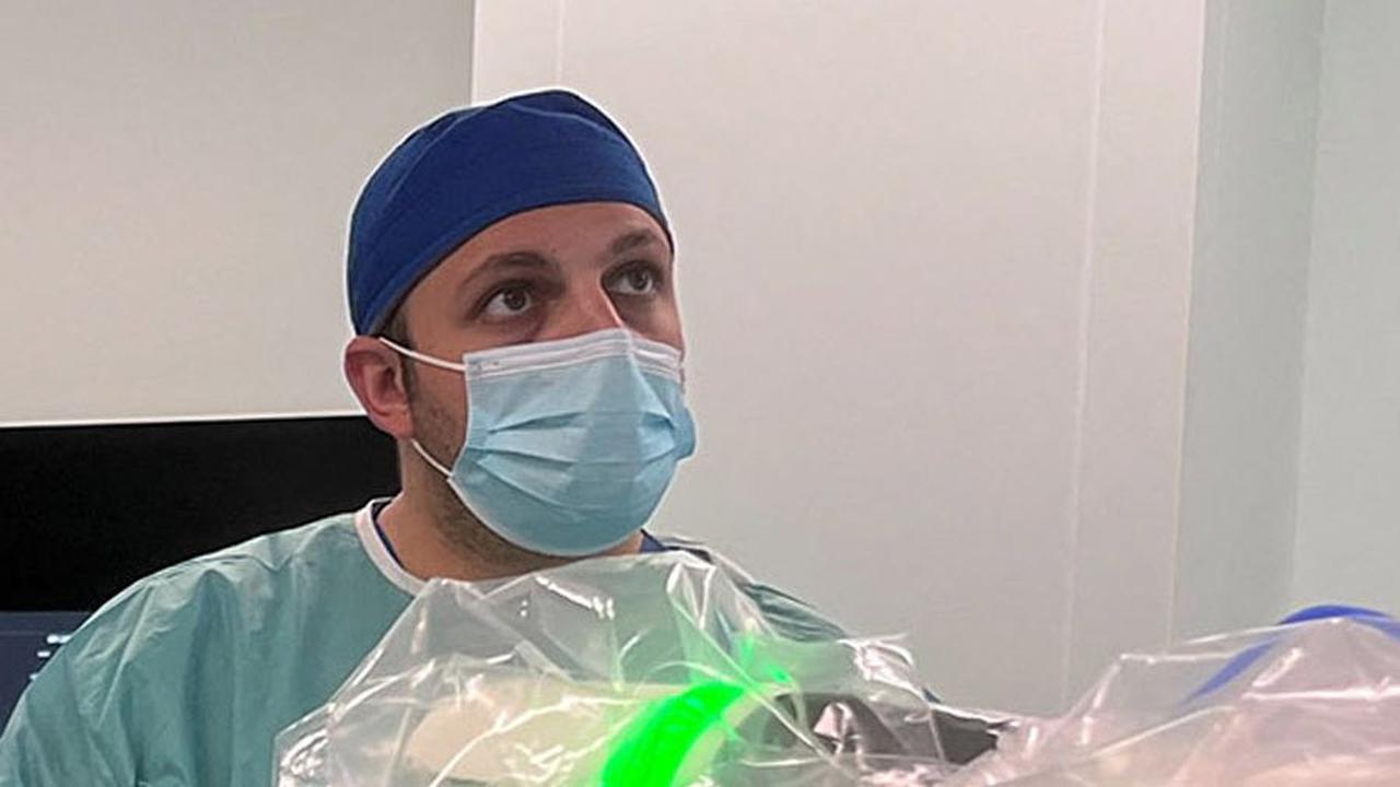 FOTO: Canggih! Dokter di Yordania Gunakan Robot untuk Operasi Pasien Kanker, Diklaim Lebih Akurat dan Kurangi Rasa Sakit