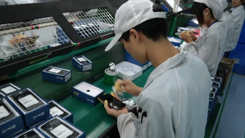 Pabrik smartphone di China