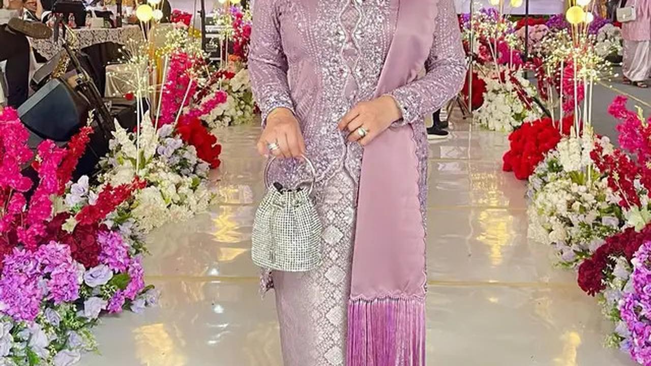 7 Potret Bella Saphira Pakai Kebaya, Penampilannya saat Acara Mantu Anak Curi Perhatian