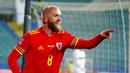 Pemain Wales, Jonny Williams, melakukan selebrasi usai mencetak gol ke gawang Bulgaria pada laga UEFA Nations League di Stadion Vassil Levski, Kamis (15/10/2020). Wales menang dengan skor 1-0. (AP Photo/Anton Uzunov)