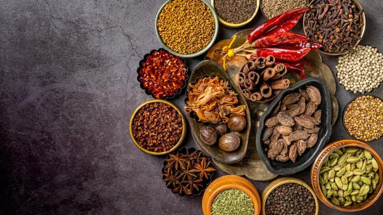 Bumbu Beku vs Bumbu Kering, Mana yang Lebih Tahan Lama?