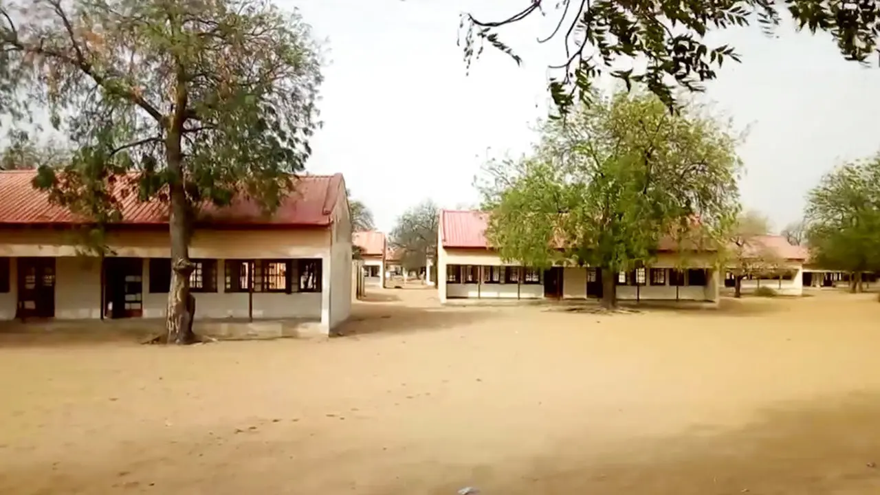 Government Girls Science and Technical College, sekolah tempat 110 siswi diculik oleh militan Boko Haram
