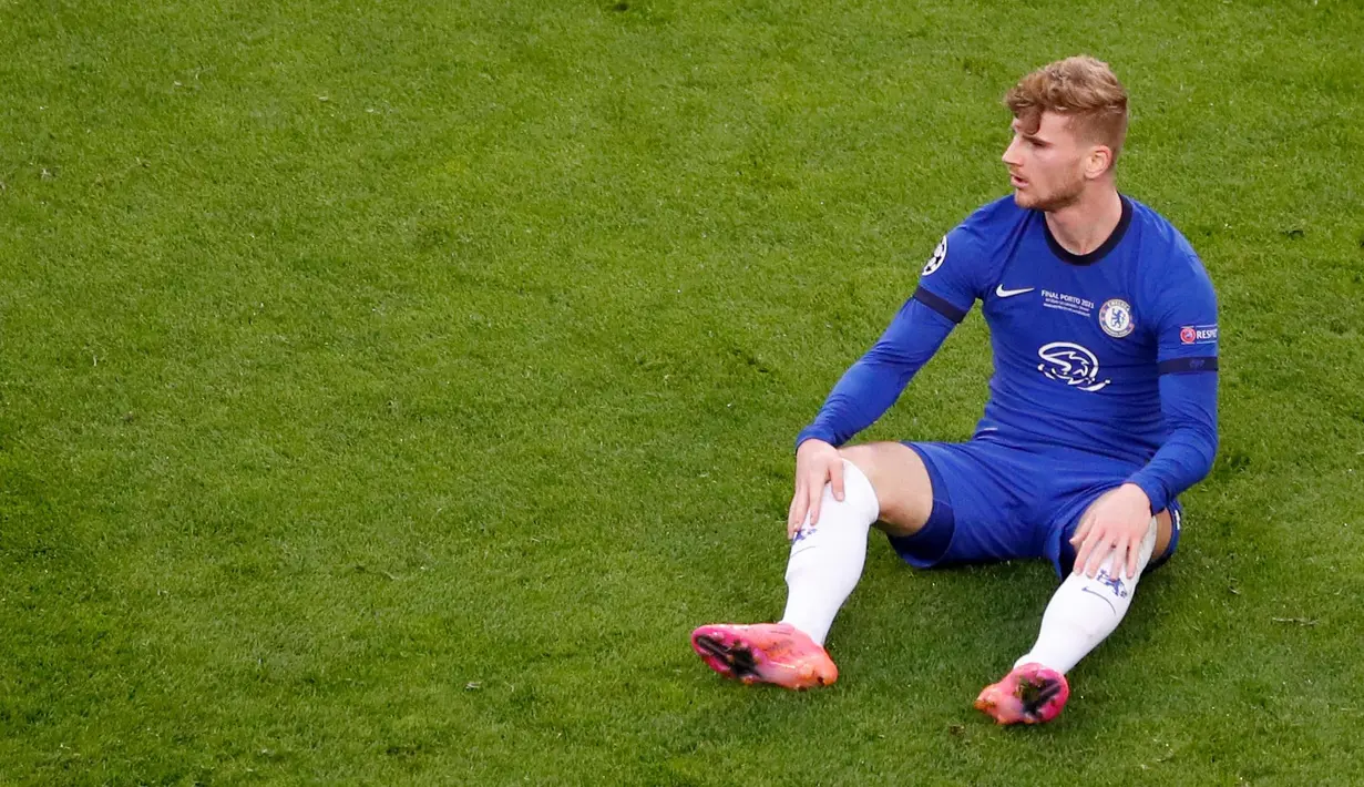 Timo Werner - Bomber asal Jerman ini baru mencetak satu gol dan satu assist di Liga Inggris. Keadaan ini berbanding terbalik saat Werner membela RB Leipzig. Kala itu ia menjadi mesin gol yang berhasil membawa Leipzig bersaing di papan atas Bundesliga. (AFP/Susana Vera)