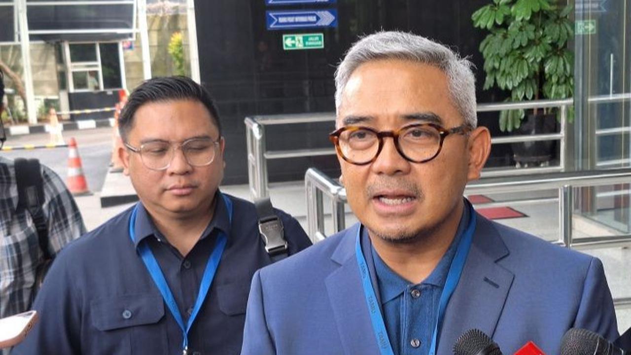 Wali Kota Bandung Farhan Kaji Larangan Siswa Bawa Ponsel ke Sekolah dan Tambah Psikolog