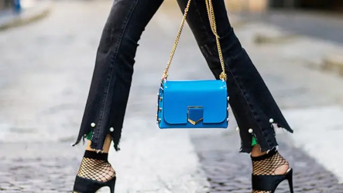 Stocking Jaring, Tren Fashion Kekiniaan yang Lagi Hits