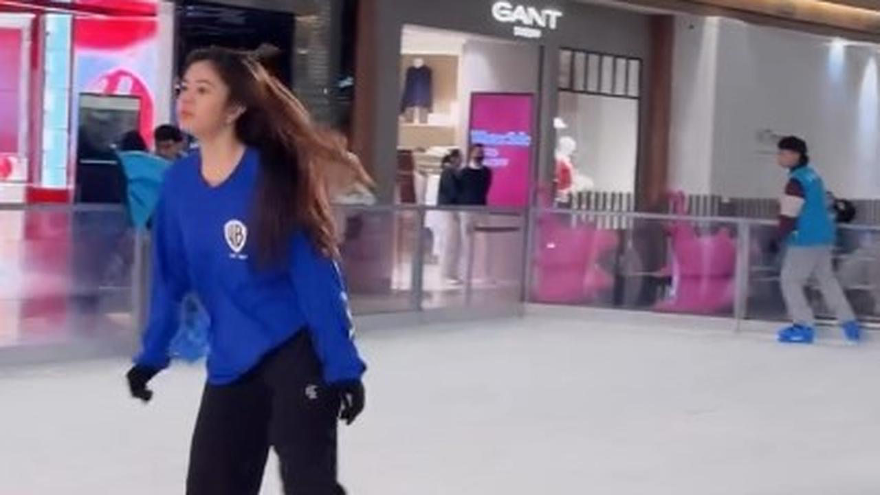 Potret Safeea Anak Mulan Jameela dan Ahmad Dhani Main Ice Skating, Ternyata Jago - Tunjukkan Aksi Berputar