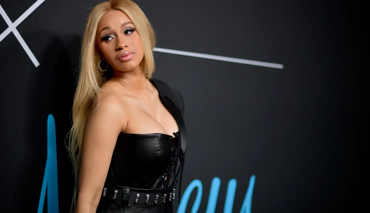 Namun, dilansir dari Cosmopolitan, Cardi B menepis tuduhan tersebut. (MATT WINKELMEYER  GETTY IMAGES NORTH AMERICA  AFP)