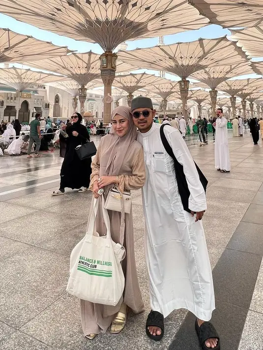 Gilang Widya Permana dan Shandy Purnamasari (Instagram/juragan_99)