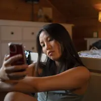 illustrasi wanita belum move on copyright/freepik