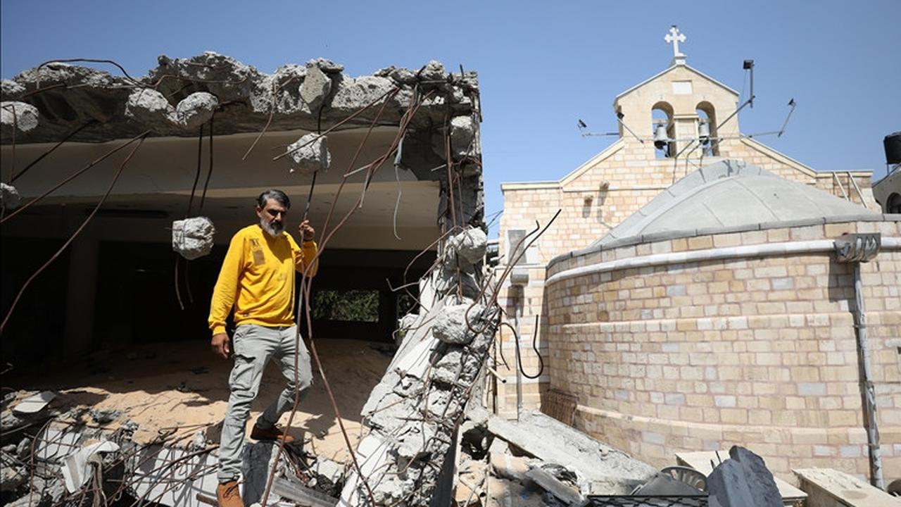 Tank Israel Bombardir Satu-Satunya Gereja Katolik di Gaza, 3 Orang Tewas dan Puluhan Luka
