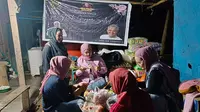 Warga Bersyukur, Mak Ganjar Buka Dapur Umum untuk Korban Longsor di Gowa.