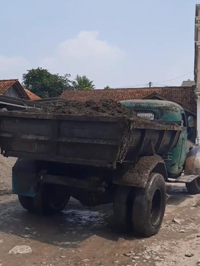 Truk Titipan Perang Milik Uni Soviet (TikTok/@cahbaguscania_14)