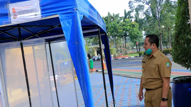 Bilik disinfektan di Kota Tangerang, Banten. (foto: dokumen Humas Pemkot Tangerang)