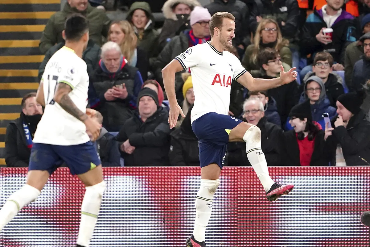 Foto: Harry Kane Borong 2 Gol, Tottenham Hotspur Pesta Gol di Markas Crystal Palace