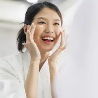 ilustrasi kulit wajah cerah karena niacinamide/copyright freepik.com/Lifestylememory