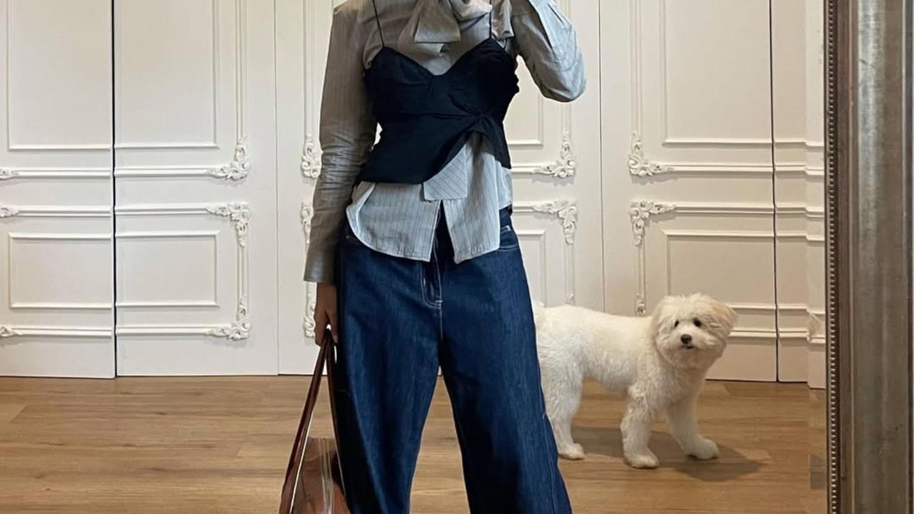 Potret Eva Celia Mix and Match Penampilan Ini Curi Perhatian