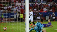 Vidal Gemilang, Satu Kaki Sevilla di Final Europa League