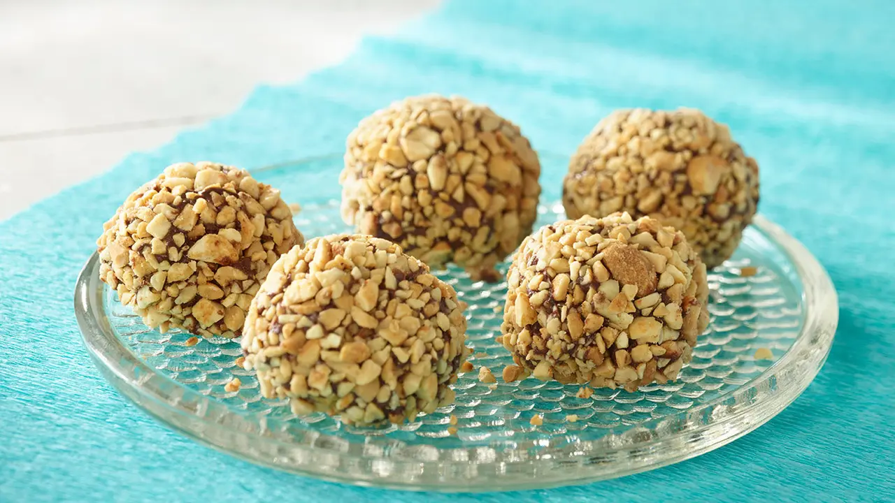 Peanut Butter Chocolate Drop Cookies