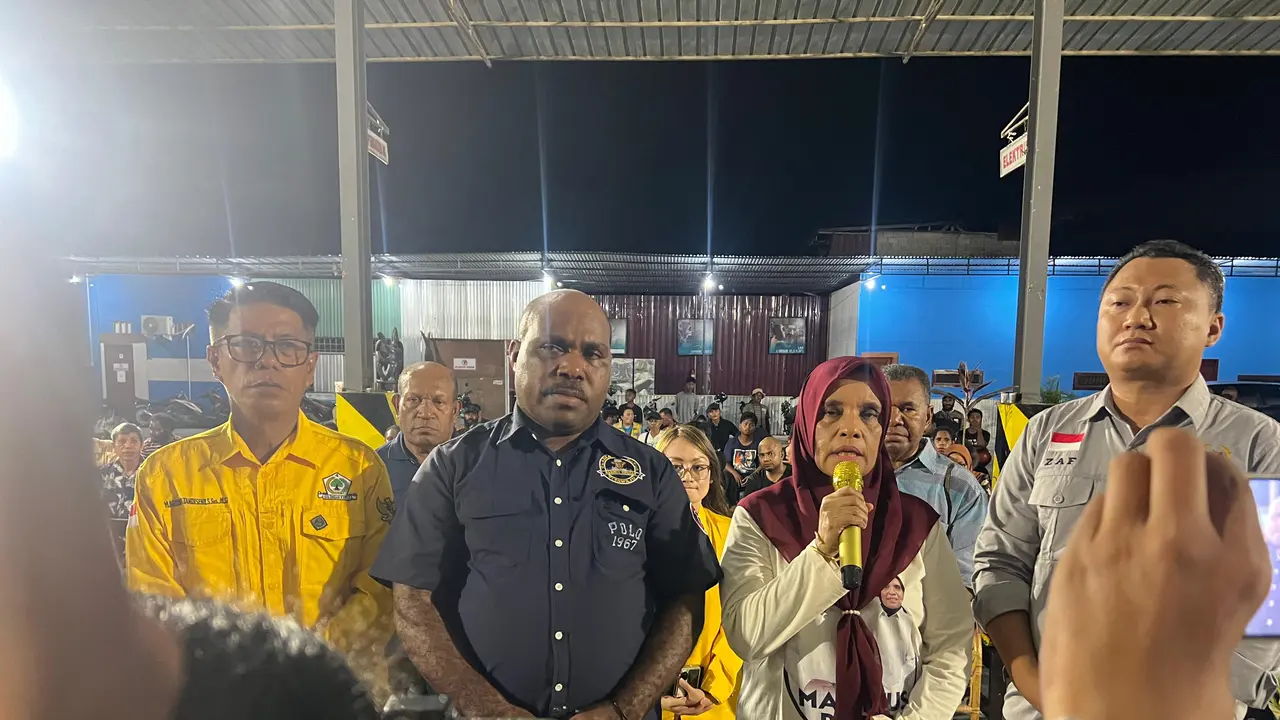 Pasangan calon bupati dan calon wakil bupati Mimika nomor urut 2 Maximus Tipagau-Peggi Patrisia Pattipi (Istimewa)