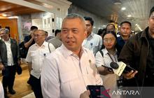 Menhub Dudy Purwagandhi Tegaskan Penutupan 172 Perlintasan Sebidang Ilegal Demi Keselamatan Kereta Api
