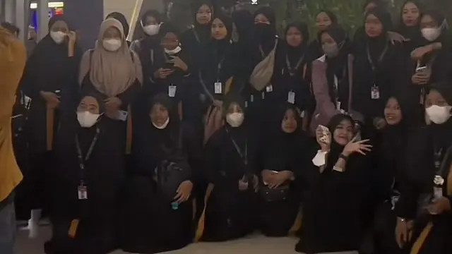 Study tour Pondok Pesantren Darul Arqam Muhammadiyah Garut umroh ke Makkah viral di media sosial