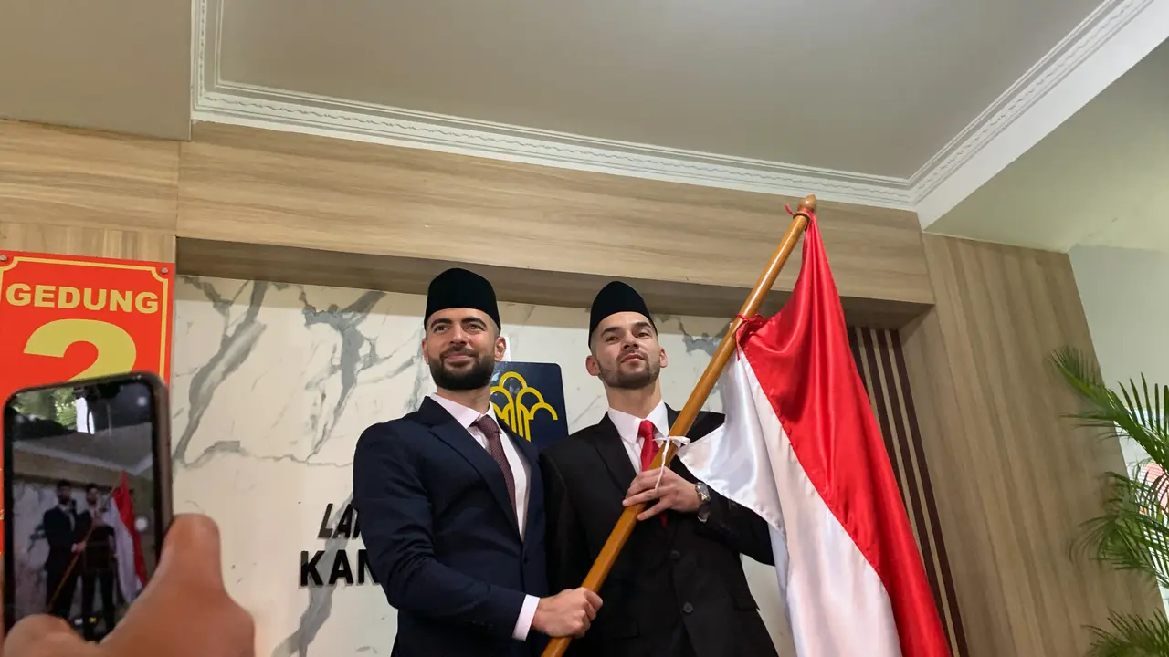 Naturalisasi Jordi Amat dan Sandy Walsh