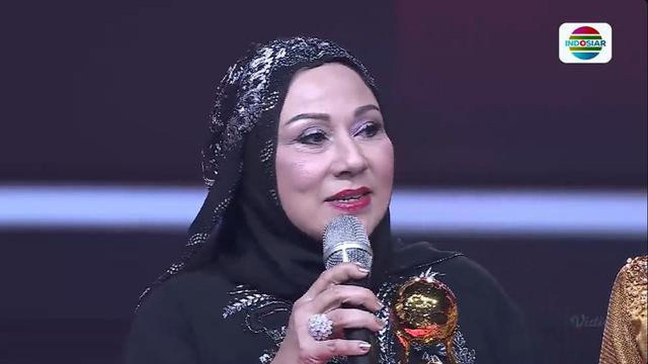Camelia Malik Dianugerahi Penghargaan Lifetime Achievement Indonesian Dangdut Awards 2025