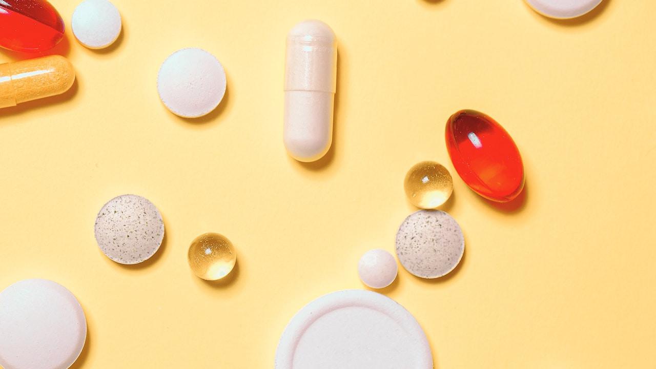Ilustrasi Obat dan Vitamin