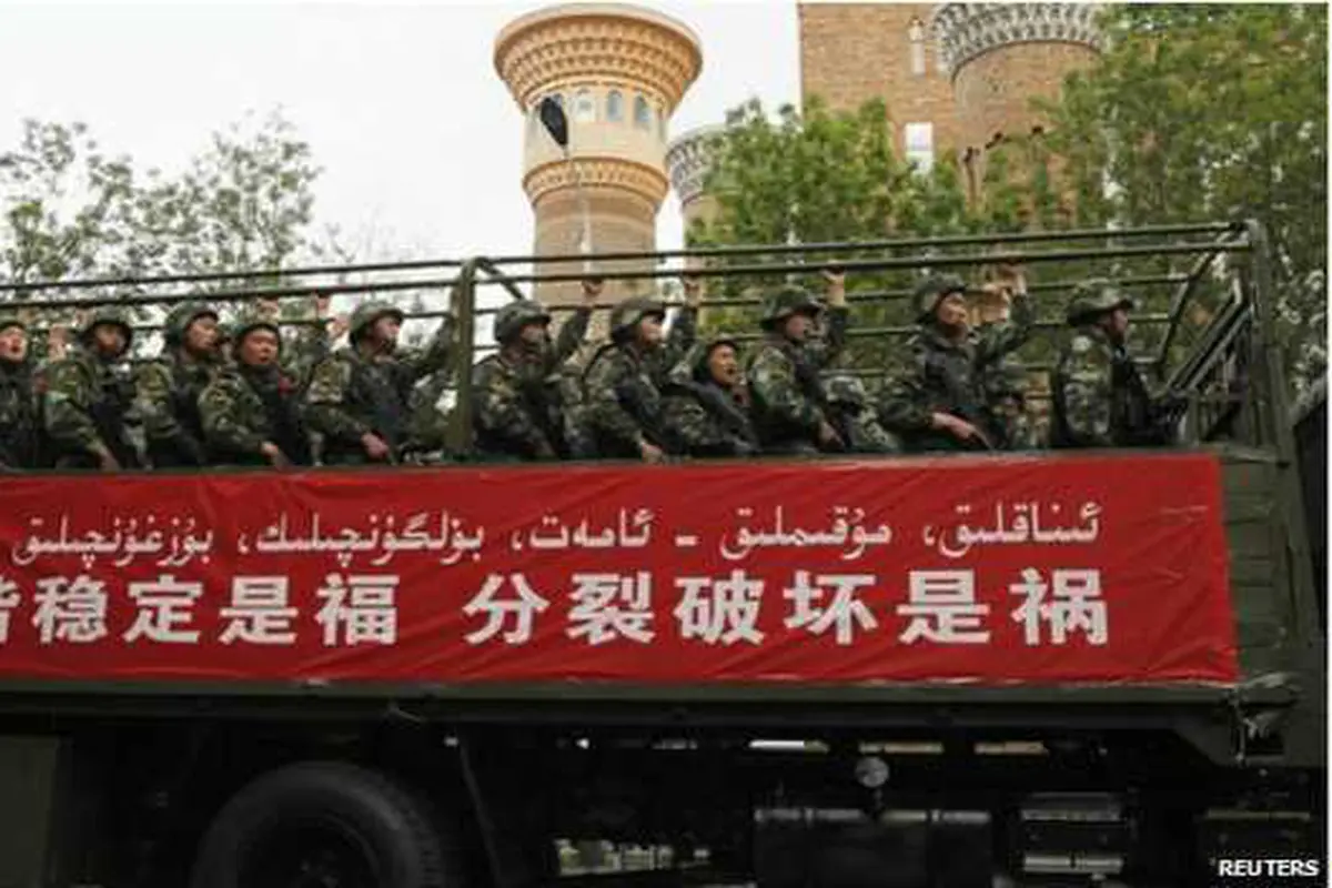 Rangkaian Ledakan Bom di Xinjiang Tewaskan 50 Orang Dalam Sehari
