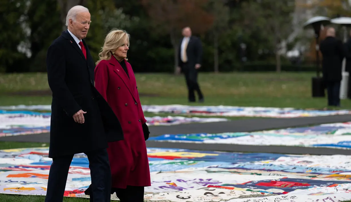 Dalam pidatonya, Joe Biden berbicara tentang upaya pemerintah untuk memajukan solusi kebijakan untuk epidemi HIV/AIDS. (Annabelle Gordon/Getty Images North America/Getty Images via AFP)
