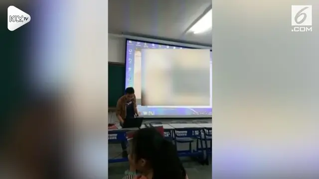 VIDEO: Dosen Tak Sengaja Putar Video Porno Saat Mengajar