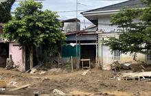 Kisah Lumpur Tebal Penuhi Rumah-Rumah Warga Korban Banjir Sumbar