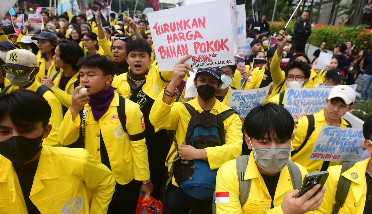 Aksi unjuk rasa BEM UI  di Jalan MH Thamrin, Jakarta, Selasa, 18 Agustus 2026. (KLY/ Arie Basuki)