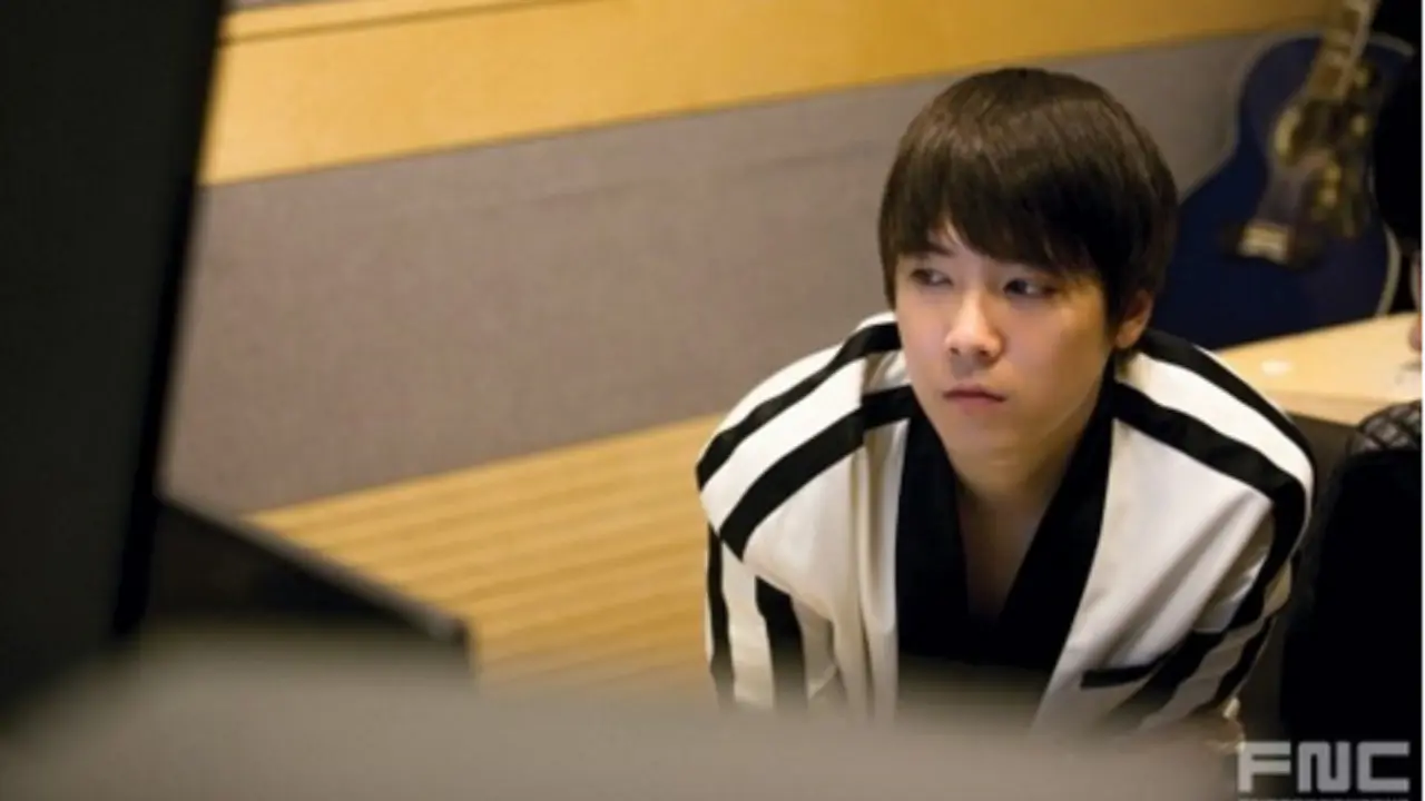 Lee Hong Ki Siapkan Kejutan di Acara Sederhana untuk Fans